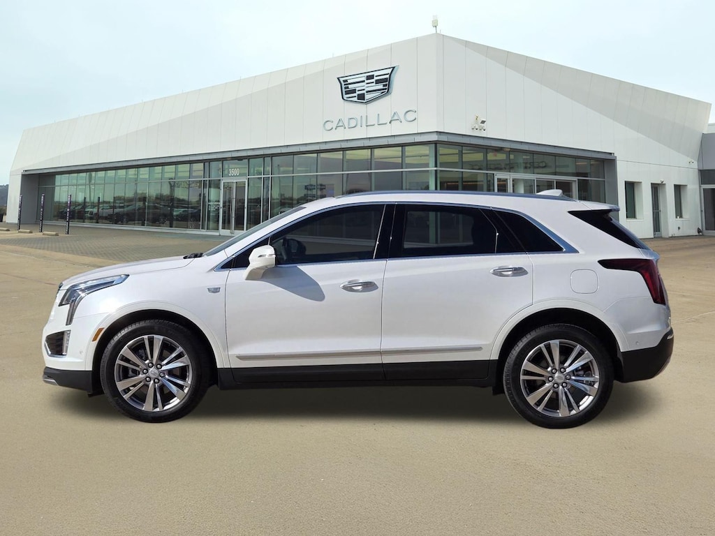 New 2026 CADILLAC XT5 Premium Luxury SUV