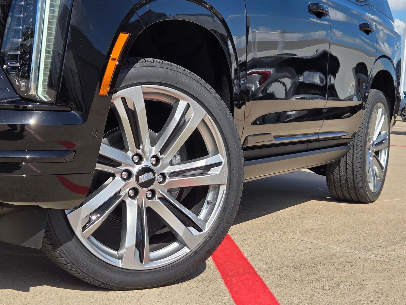 2026 Cadillac Escalade Sport - Photo 8