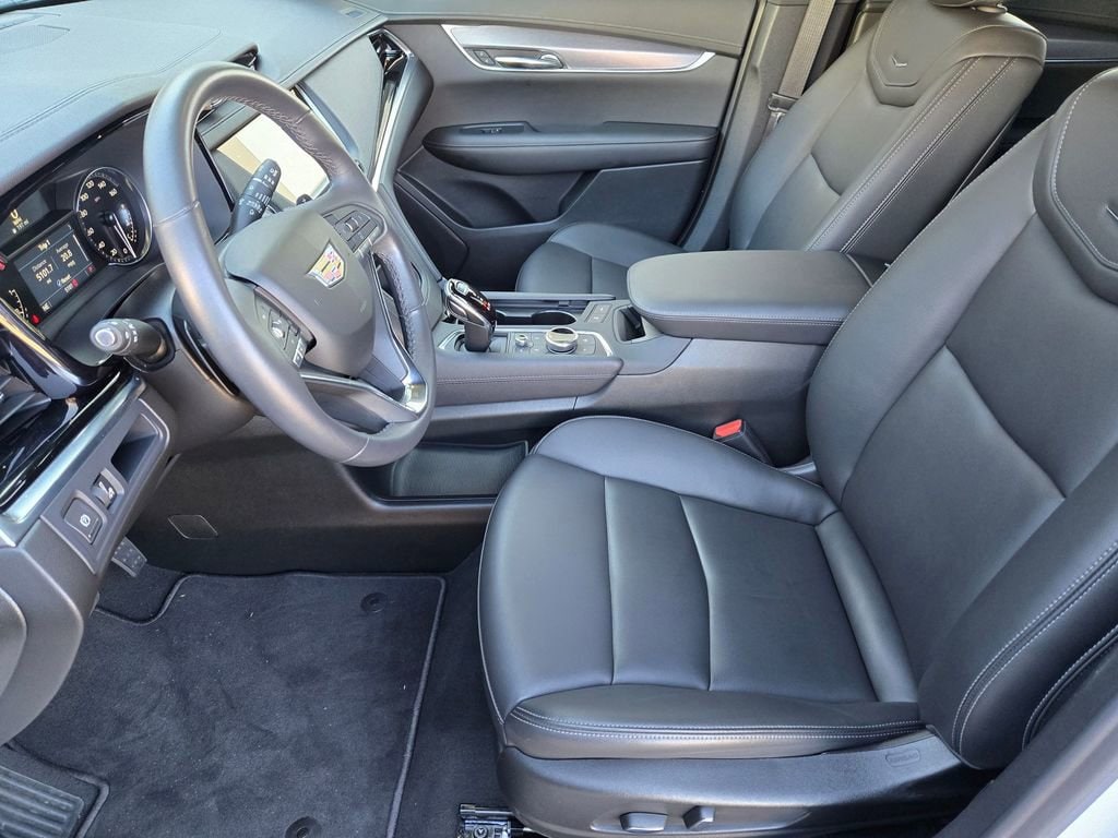 2025 Cadillac XT6 Luxury - Photo 11