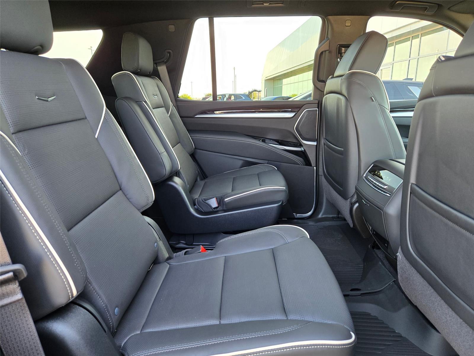2026 Cadillac Escalade Luxury - Photo 31