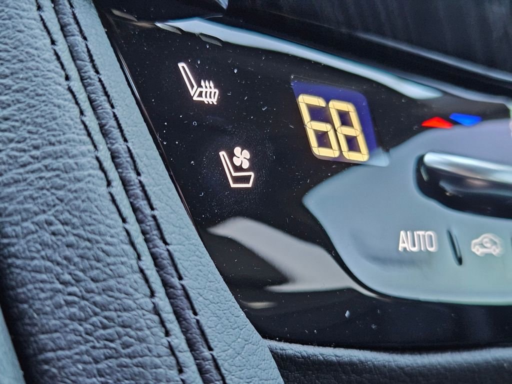 2025 Cadillac XT6 Premium Luxury - Photo 22