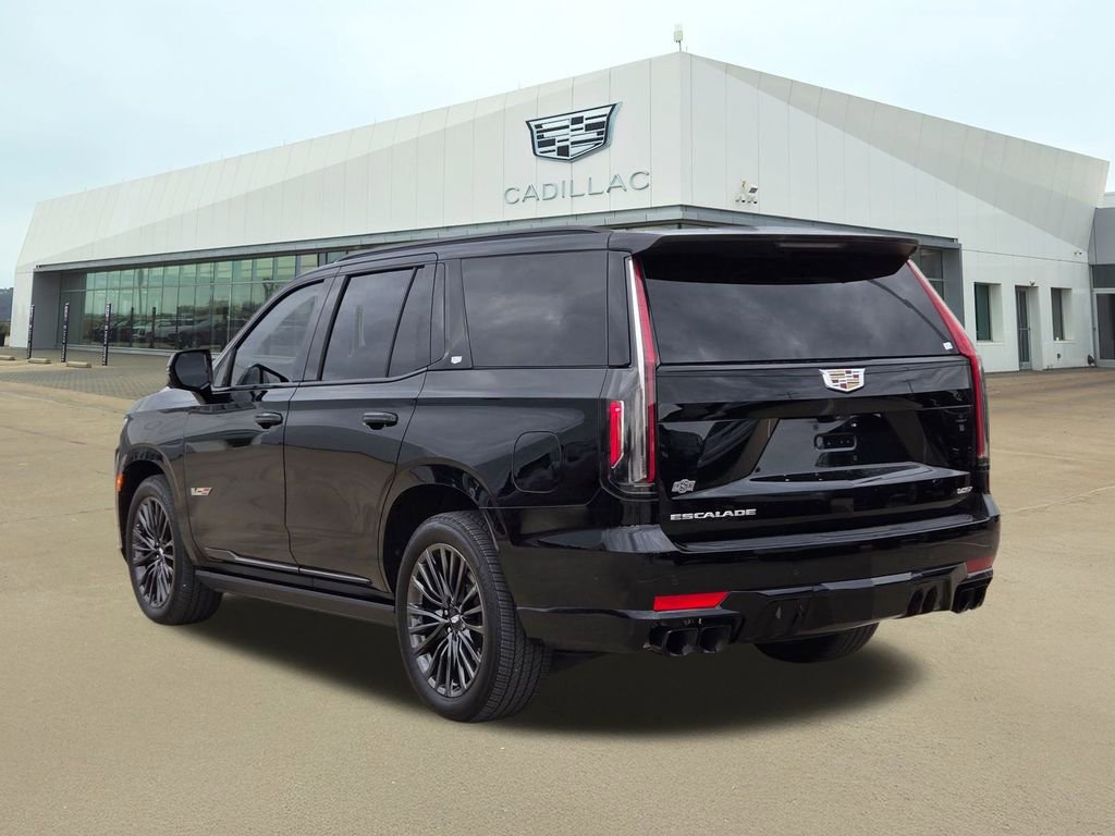 2023 Cadillac Escalade photo 2