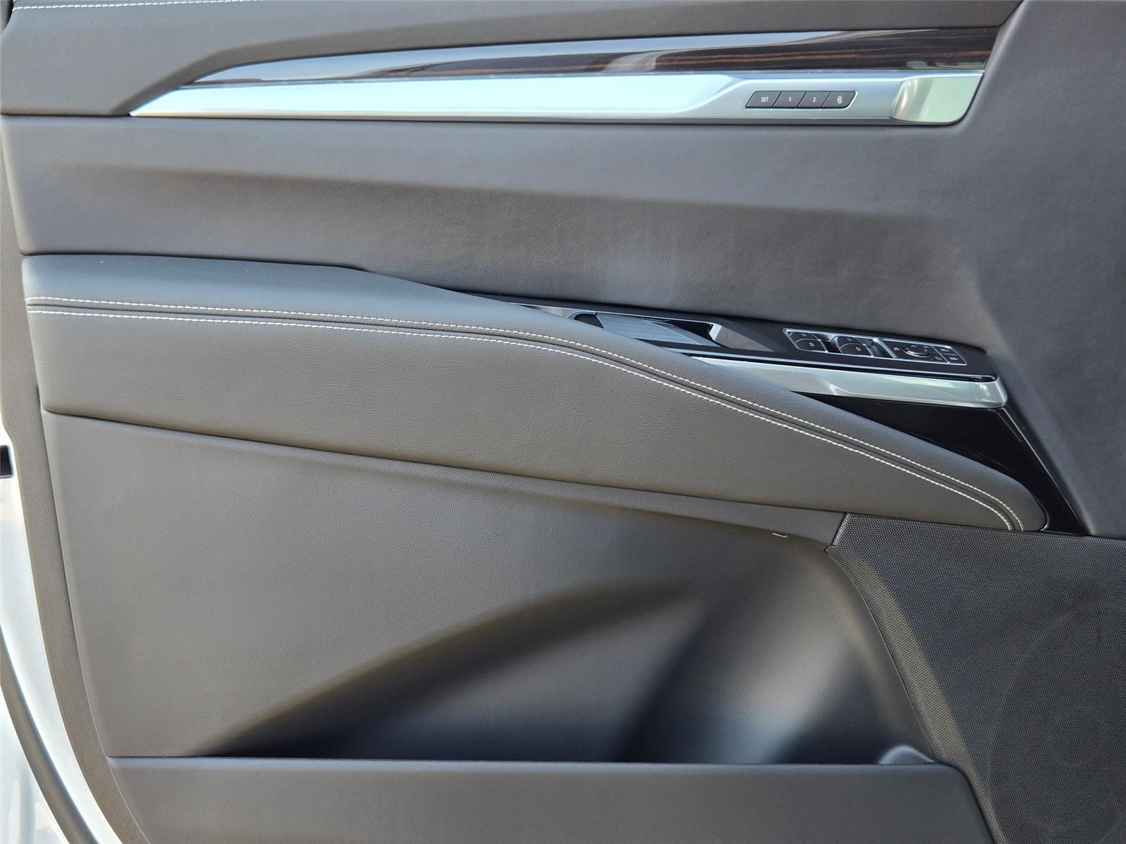 2026 Cadillac Escalade Luxury - Photo 26