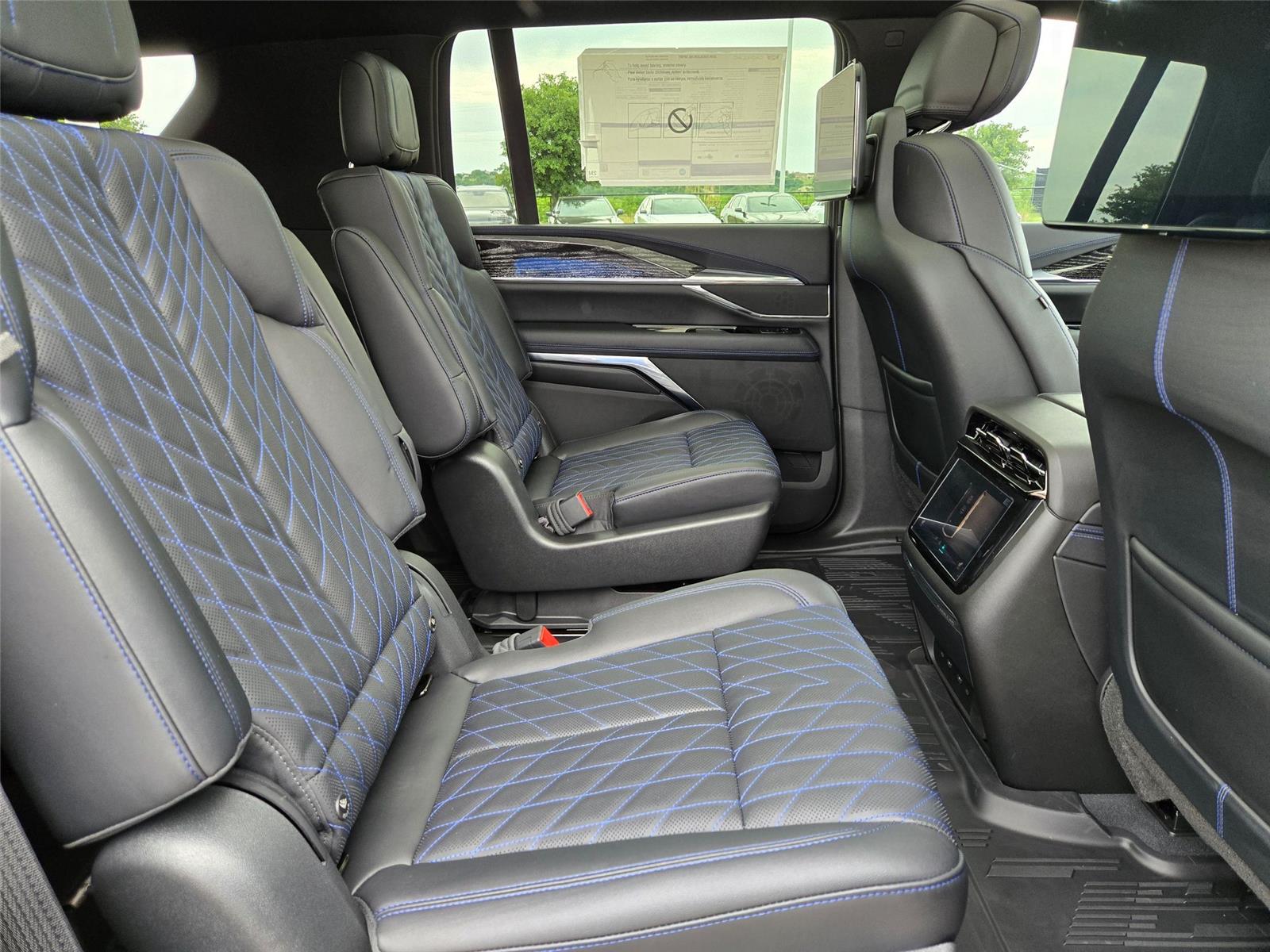 2026 Cadillac Escalade IQL Sport - Photo 31