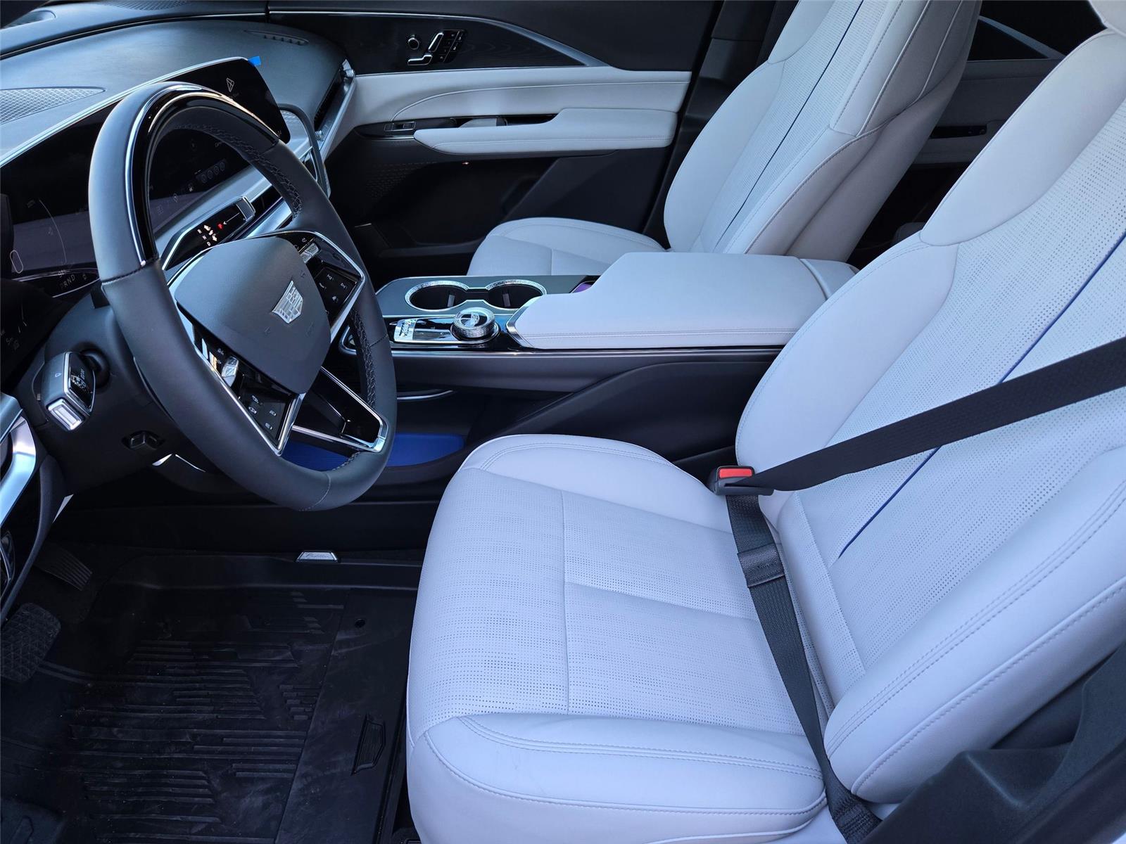 2026 Cadillac LYRIQ Sport - Photo 11