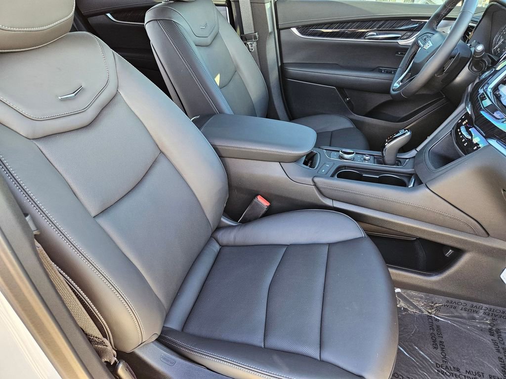 2025 Cadillac XT6 Premium Luxury - Photo 28