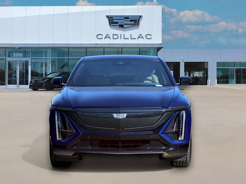 2025 Cadillac Lyriq Sport photo 2