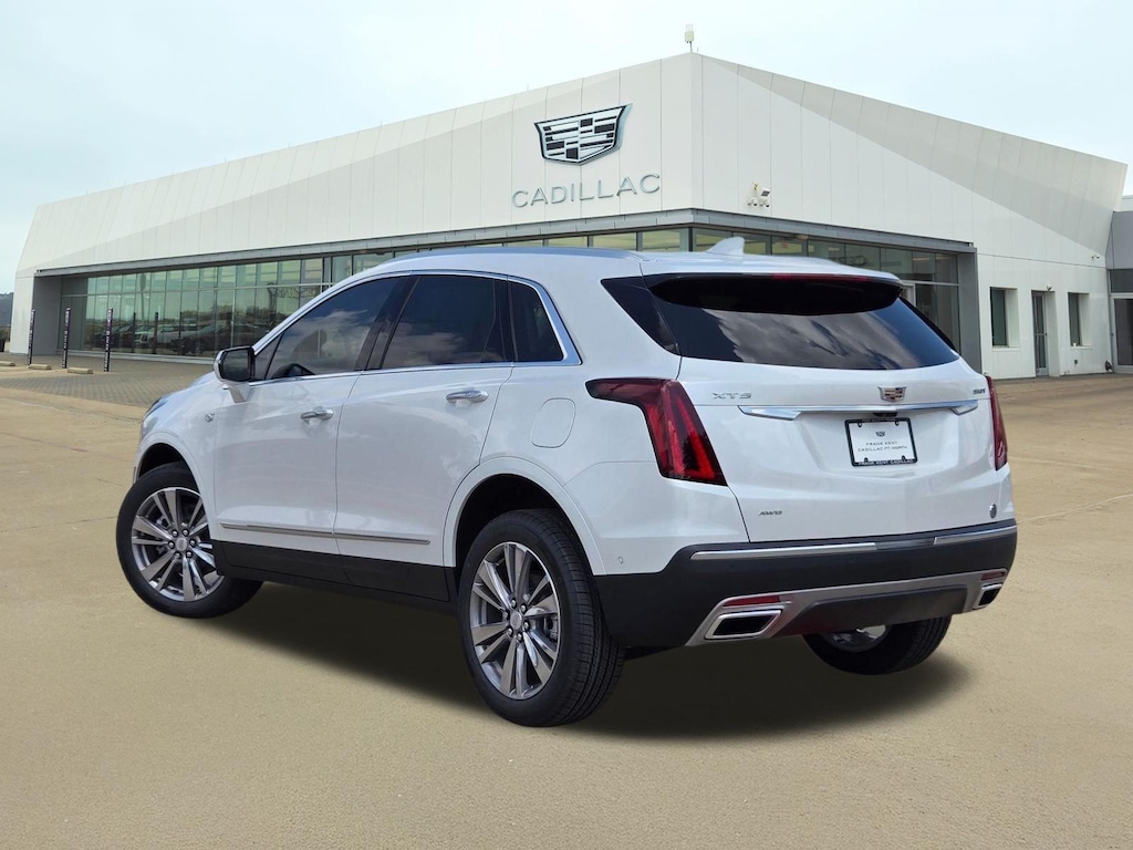 New 2026 CADILLAC XT5 Premium Luxury SUV