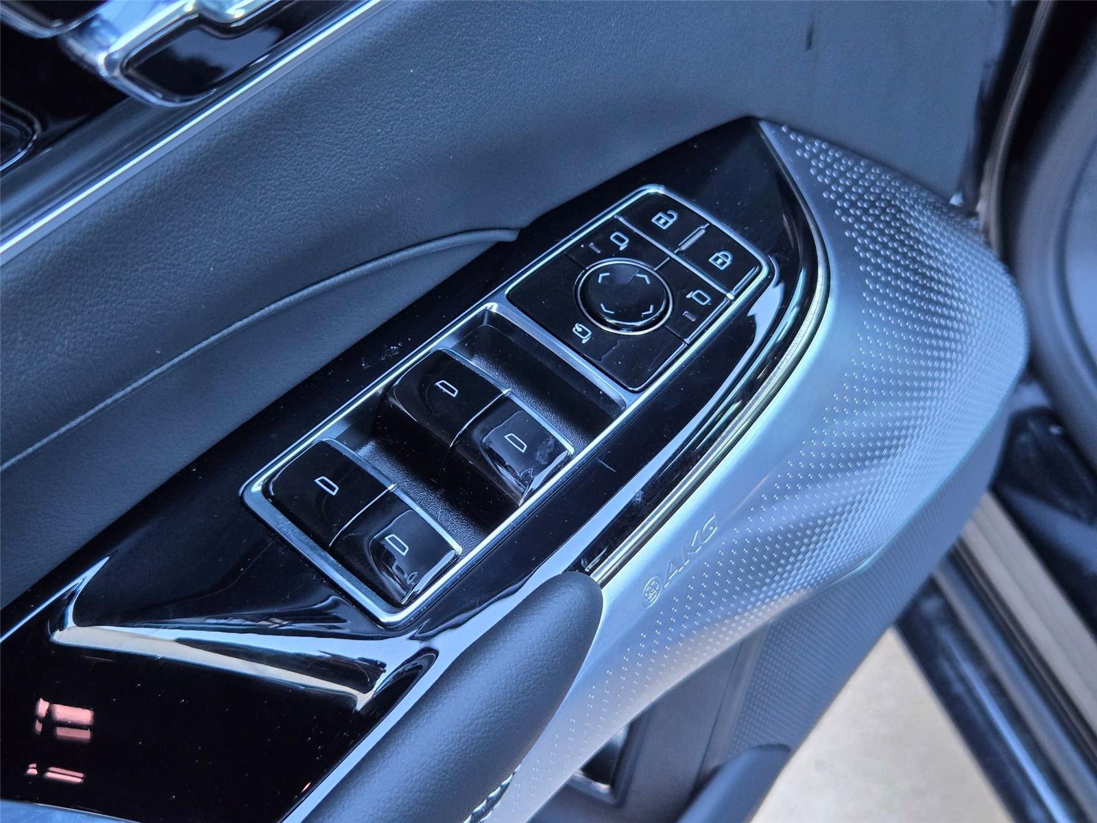 2026 Cadillac LYRIQ V - Photo 26