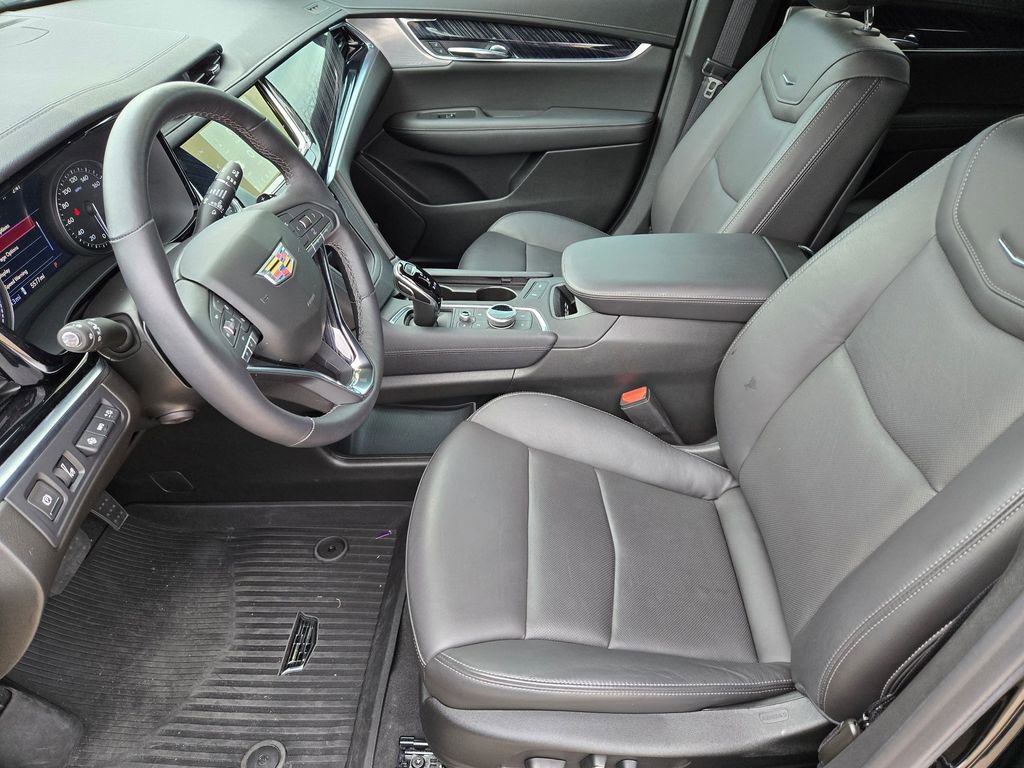 2025 Cadillac XT6 Premium Luxury - Photo 11