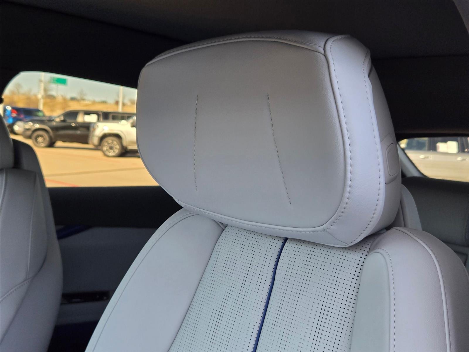 2026 Cadillac OPTIQ Premium Sport - Photo 12