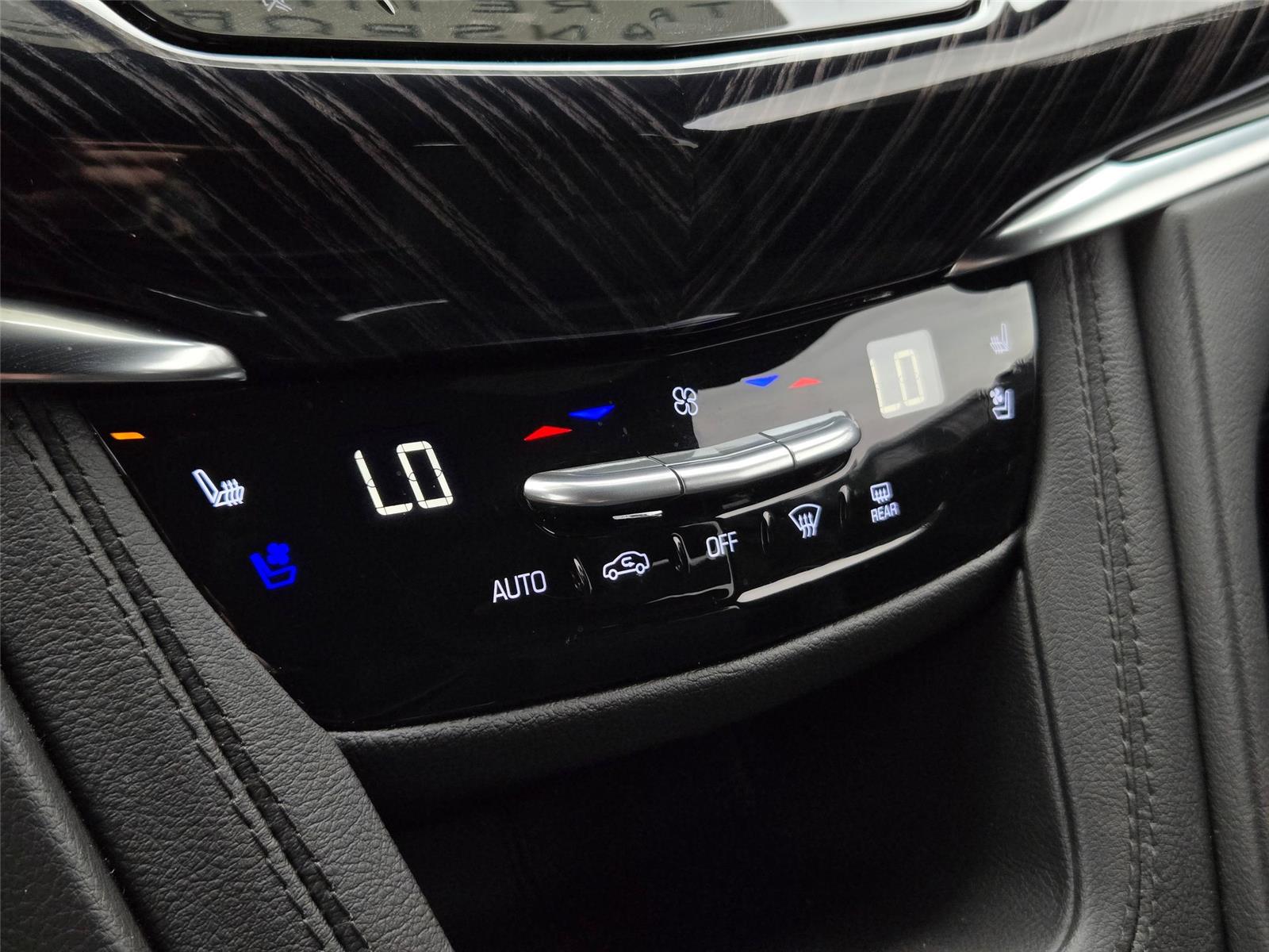 2025 Cadillac XT6 Premium Luxury - Photo 21