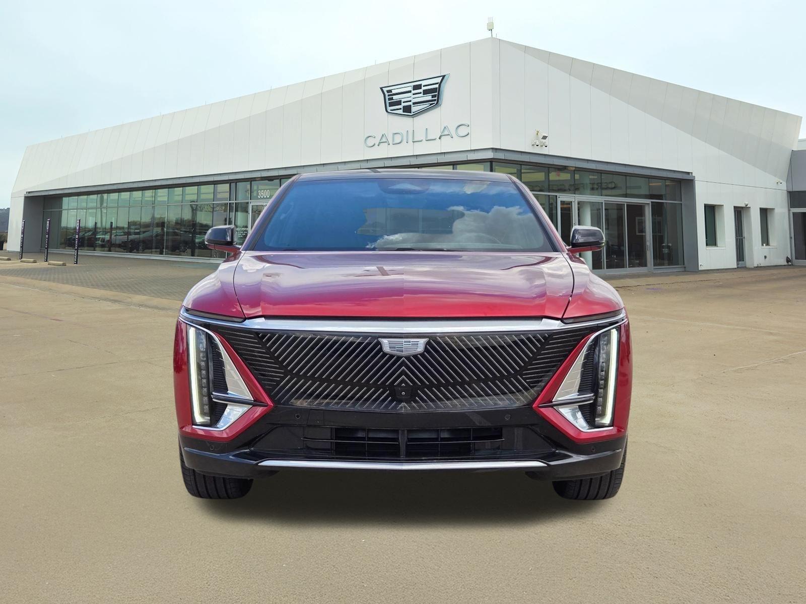 Used 2025 Cadillac LYRIQ Luxury 3 with VIN 1GYKPTRL2SZ301803 for sale in Fort Worth, TX