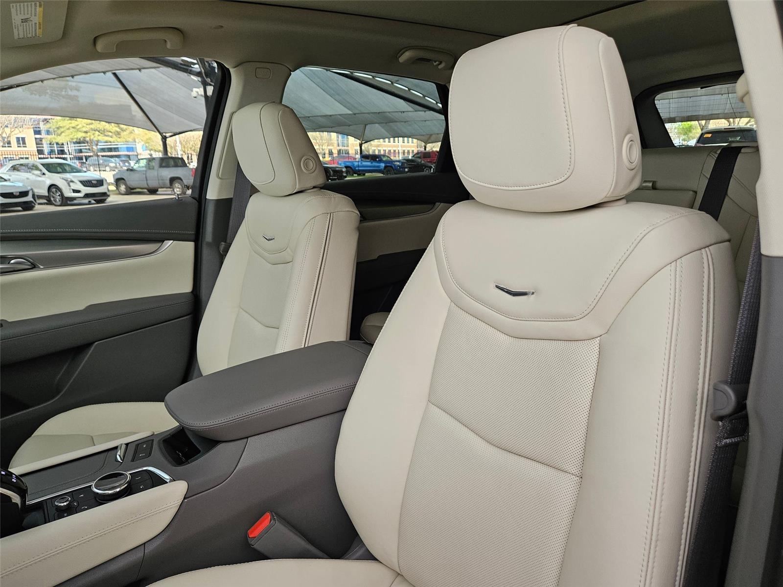 2026 Cadillac XT5 Premium Luxury - Photo 11