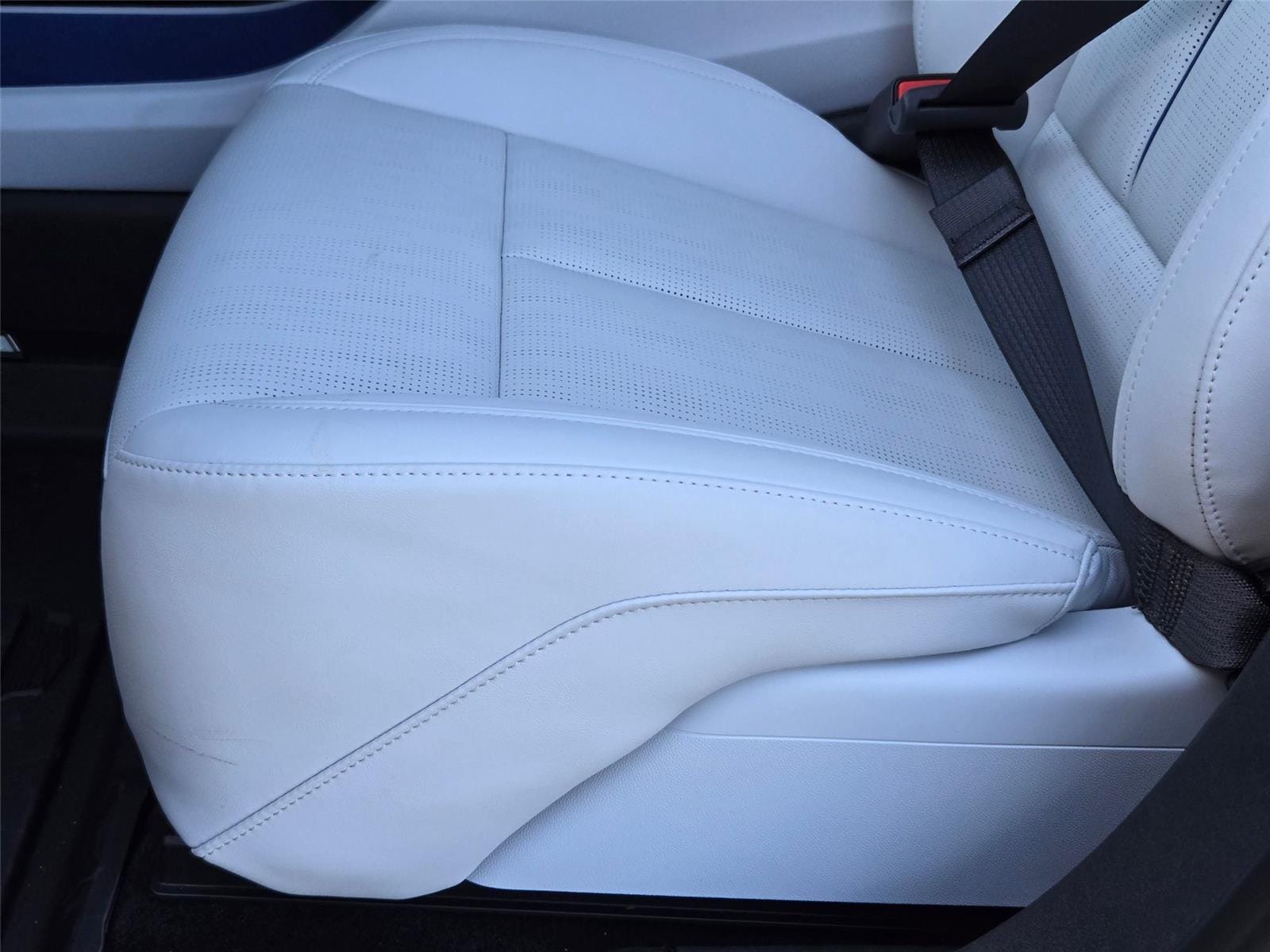 2026 Cadillac OPTIQ Premium Sport - Photo 27