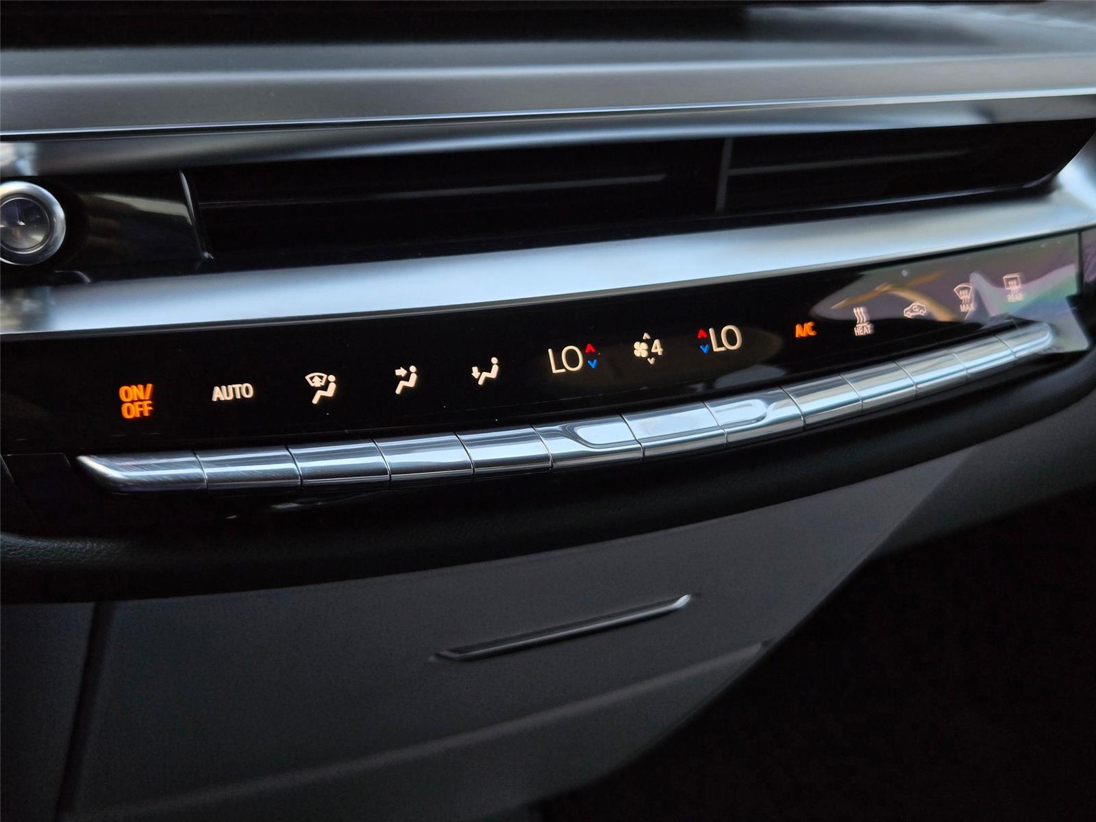 2026 Cadillac LYRIQ Luxury - Photo 21
