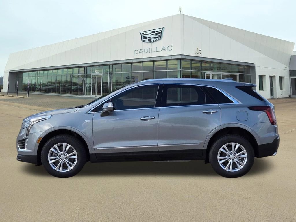 New 2026 CADILLAC XT5 Luxury SUV