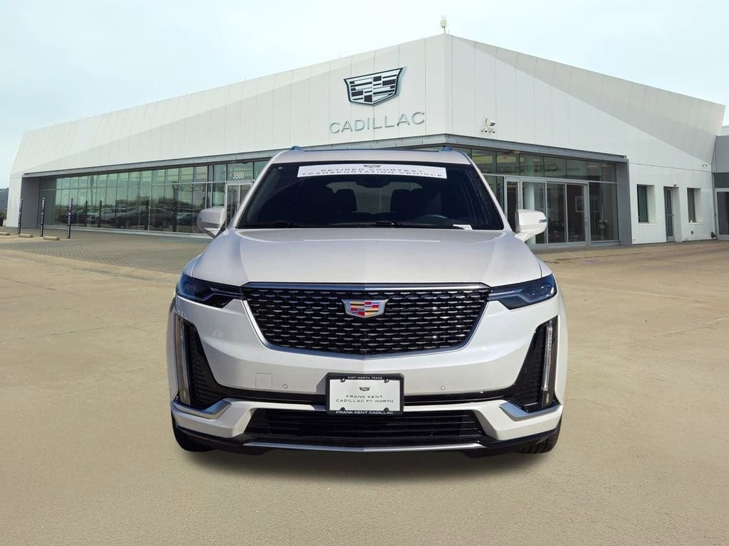 New 2025 CADILLAC XT6 Luxury SUV