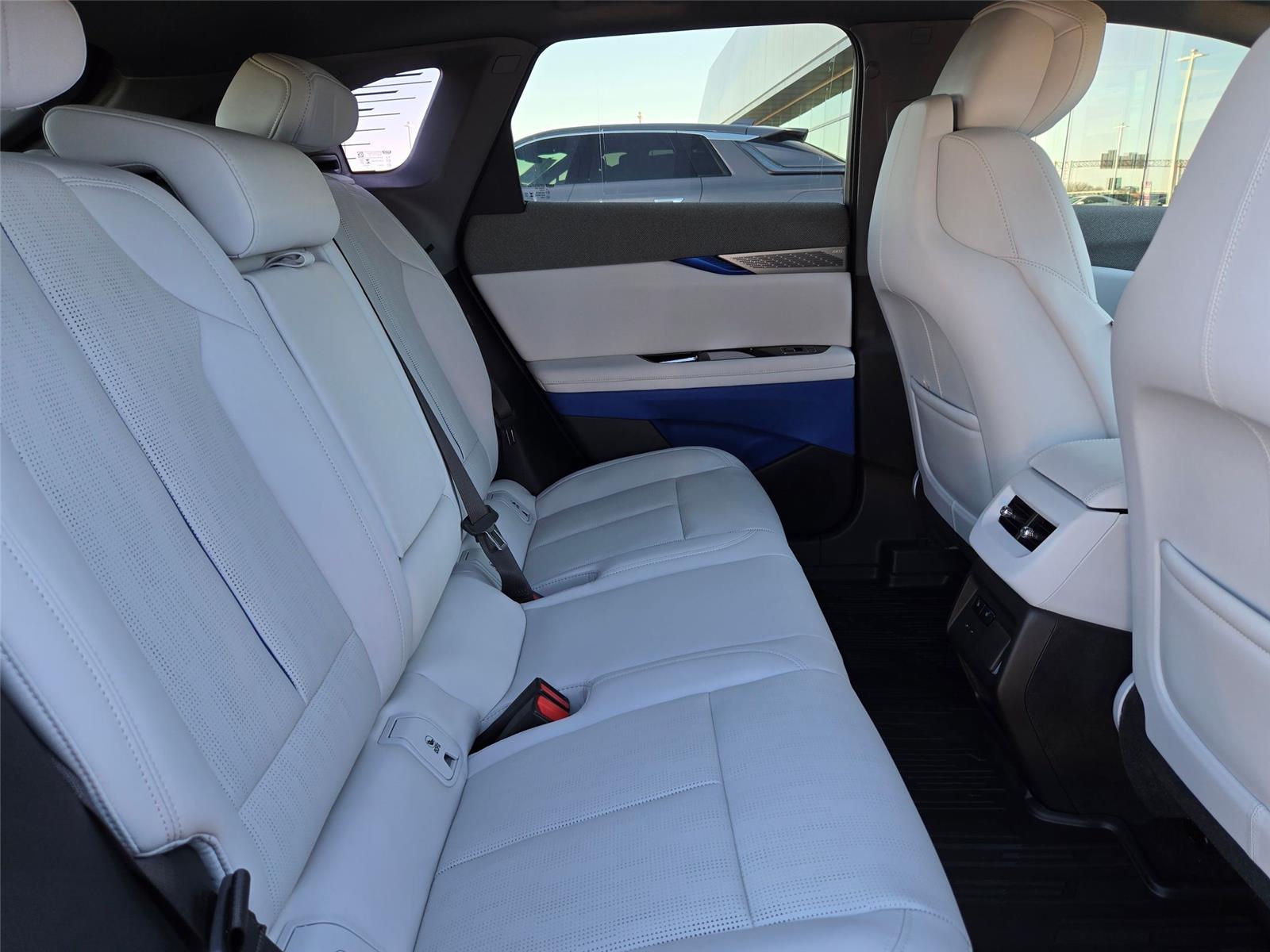 2026 Cadillac OPTIQ Premium Sport - Photo 30