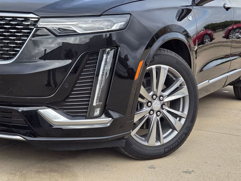 View vehicle photo 7