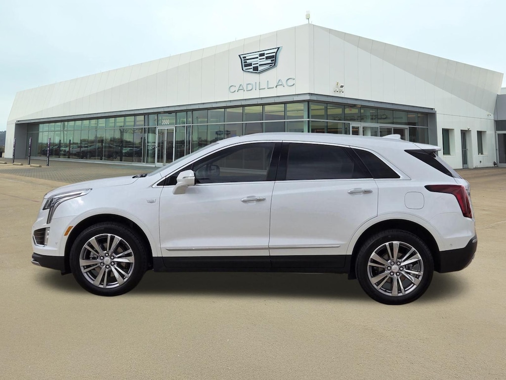 New 2026 CADILLAC XT5 Premium Luxury SUV