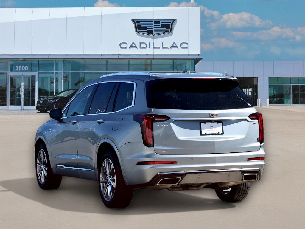 2025 Cadillac XT6 Premium Luxury photo 4