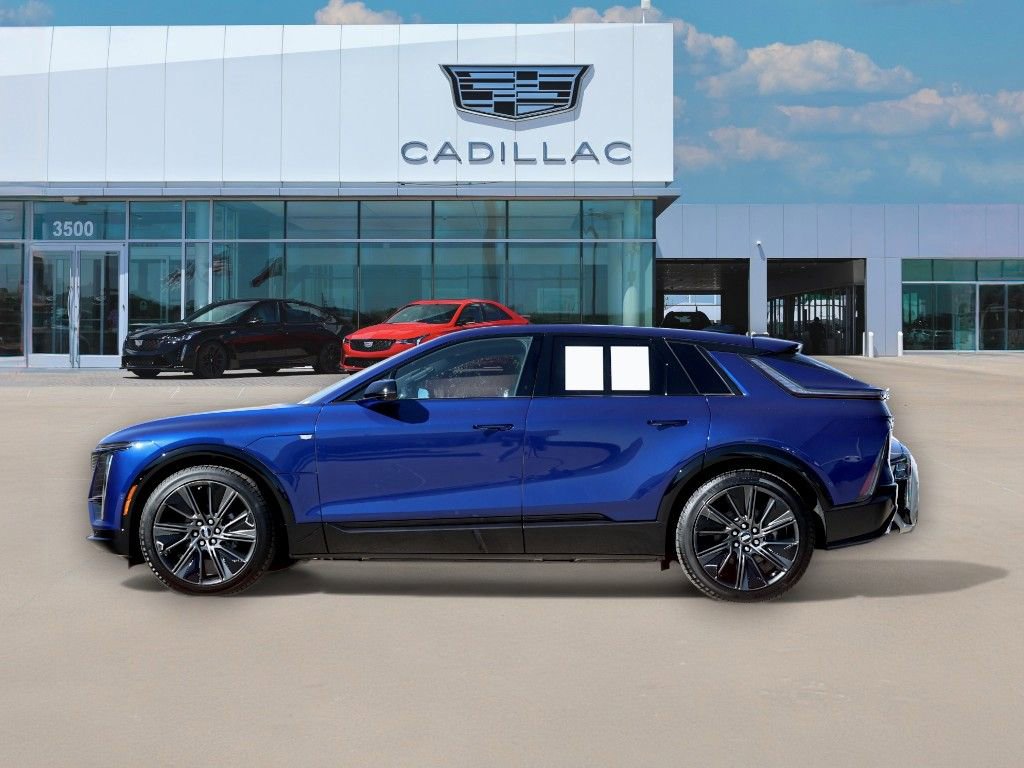 2025 Cadillac Lyriq Sport photo 3