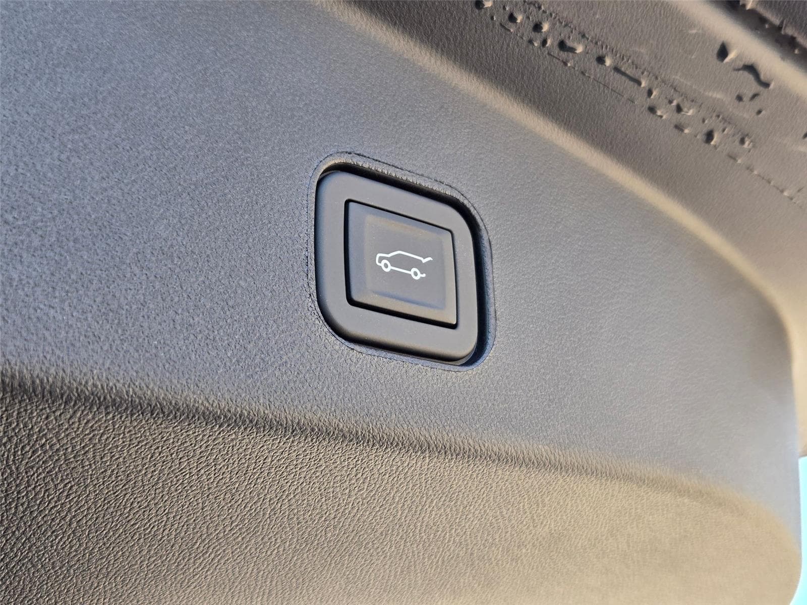 2026 Cadillac LYRIQ Luxury - Photo 32