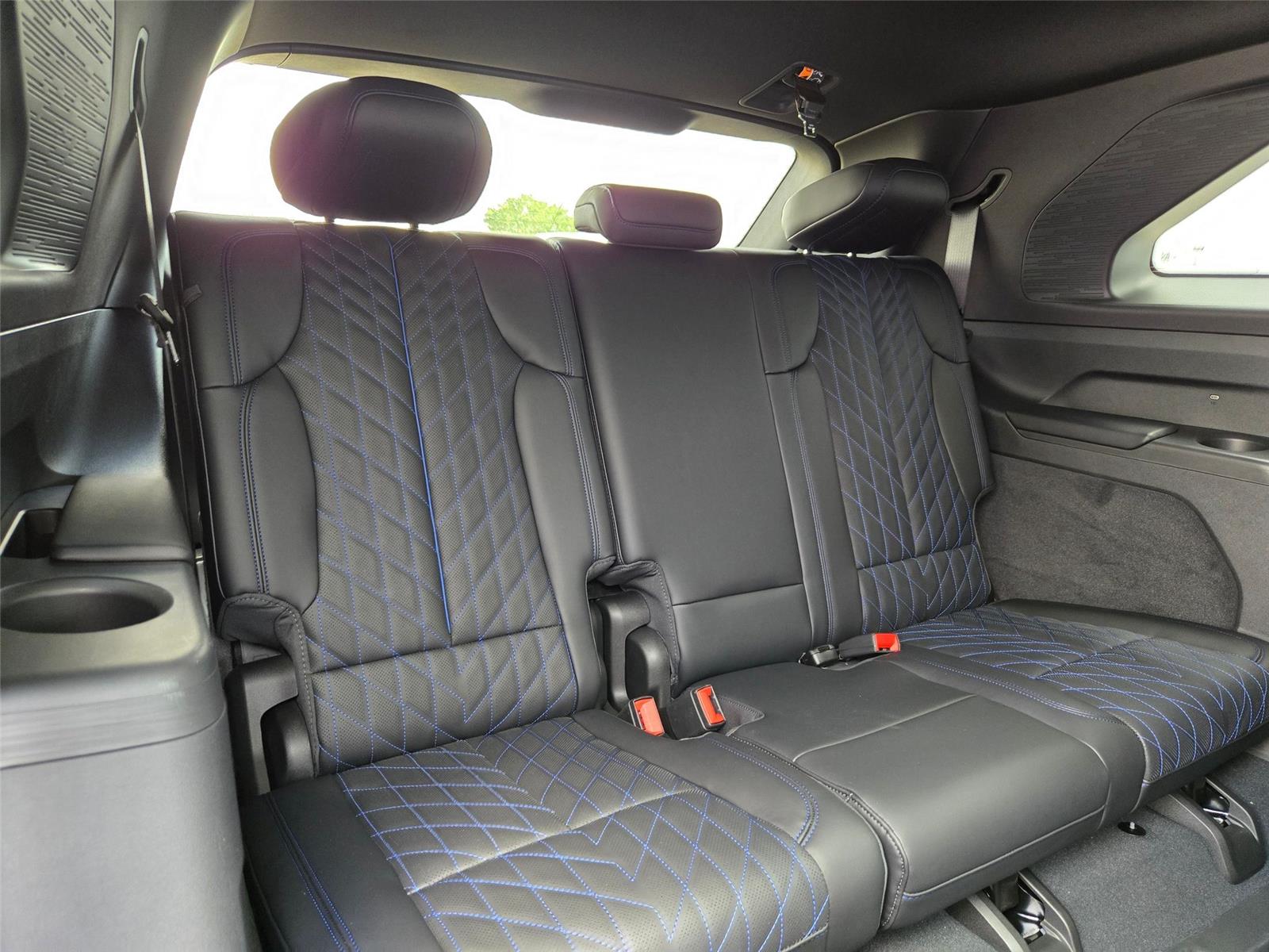 2026 Cadillac Escalade IQ Sport - Photo 31