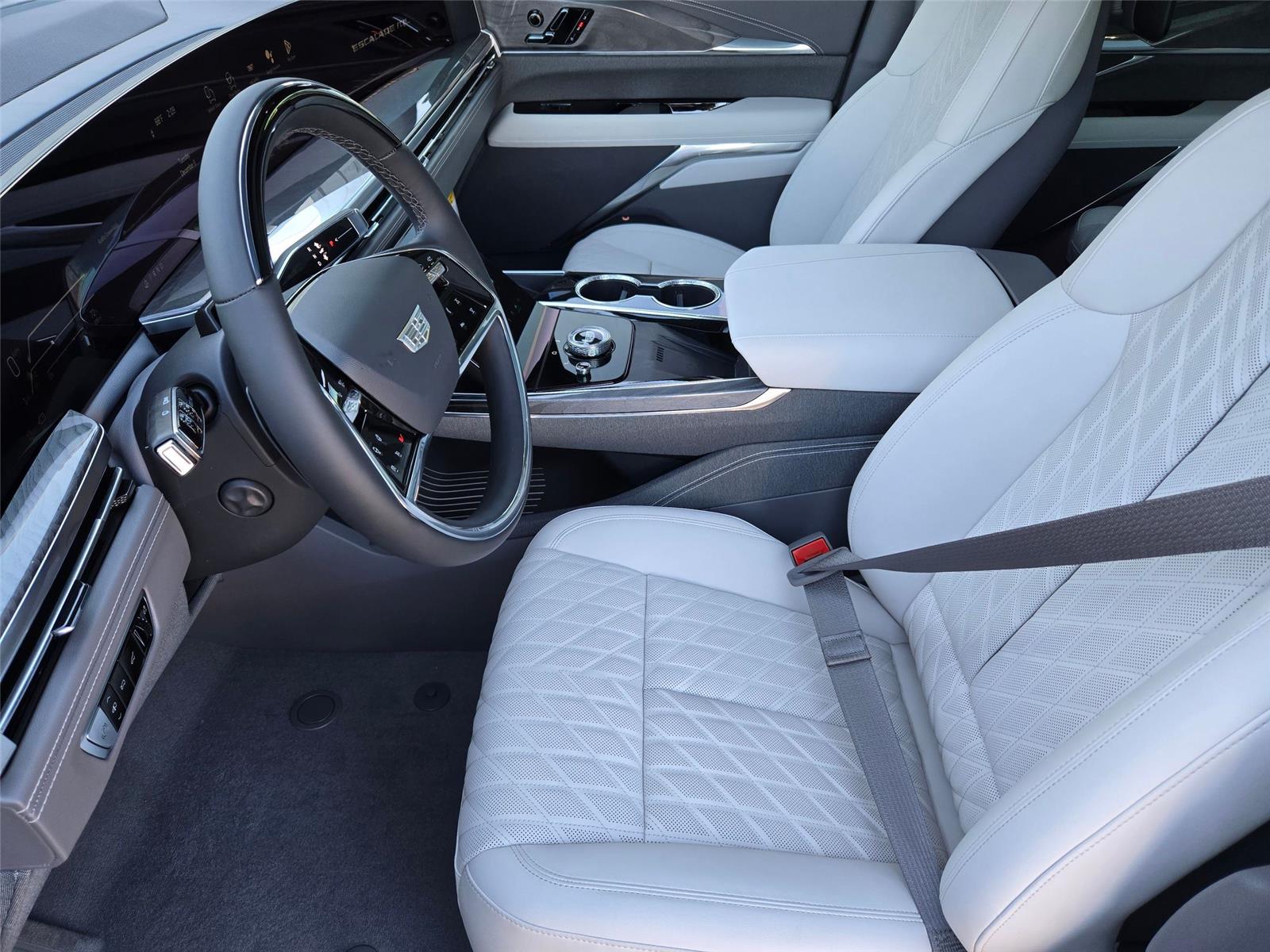 2026 Cadillac Escalade IQL Luxury - Photo 11