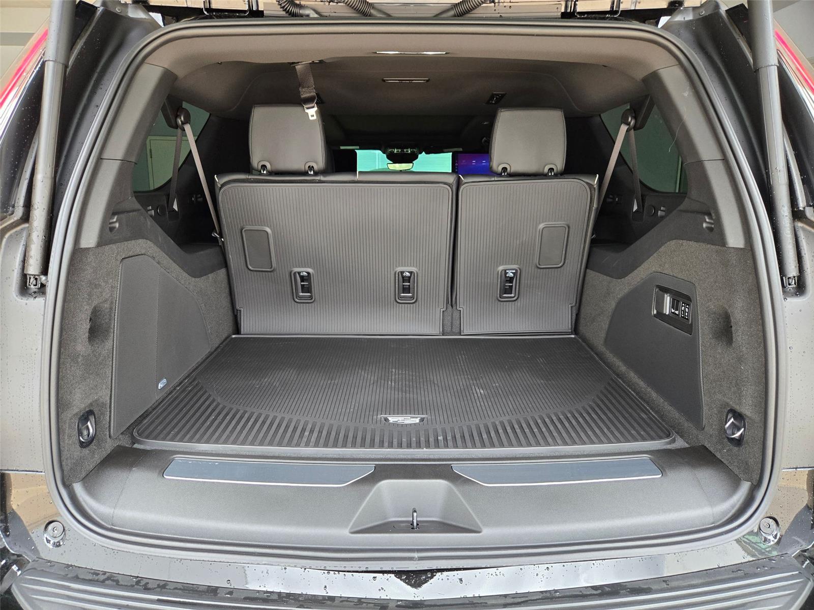 2026 Cadillac Escalade ESV Sport - Photo 34