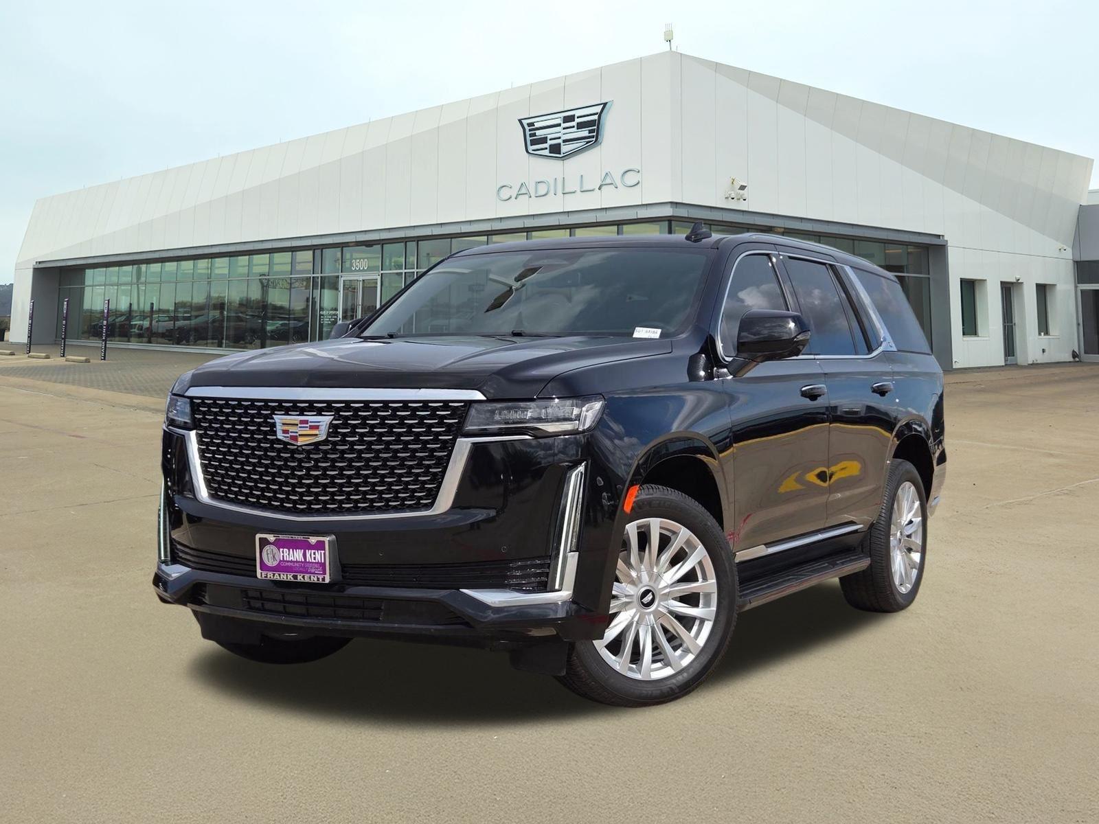 2022 Cadillac Escalade 4WD Luxury's photo