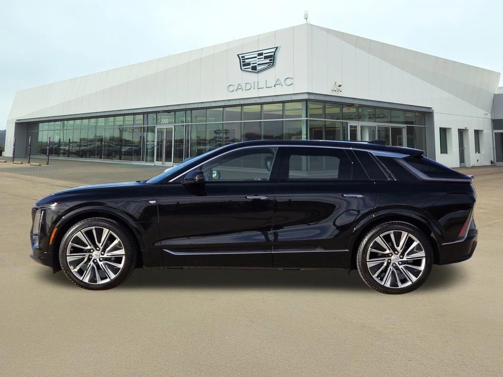 Certified 2025 CADILLAC LYRIQ Luxury 3 SUV