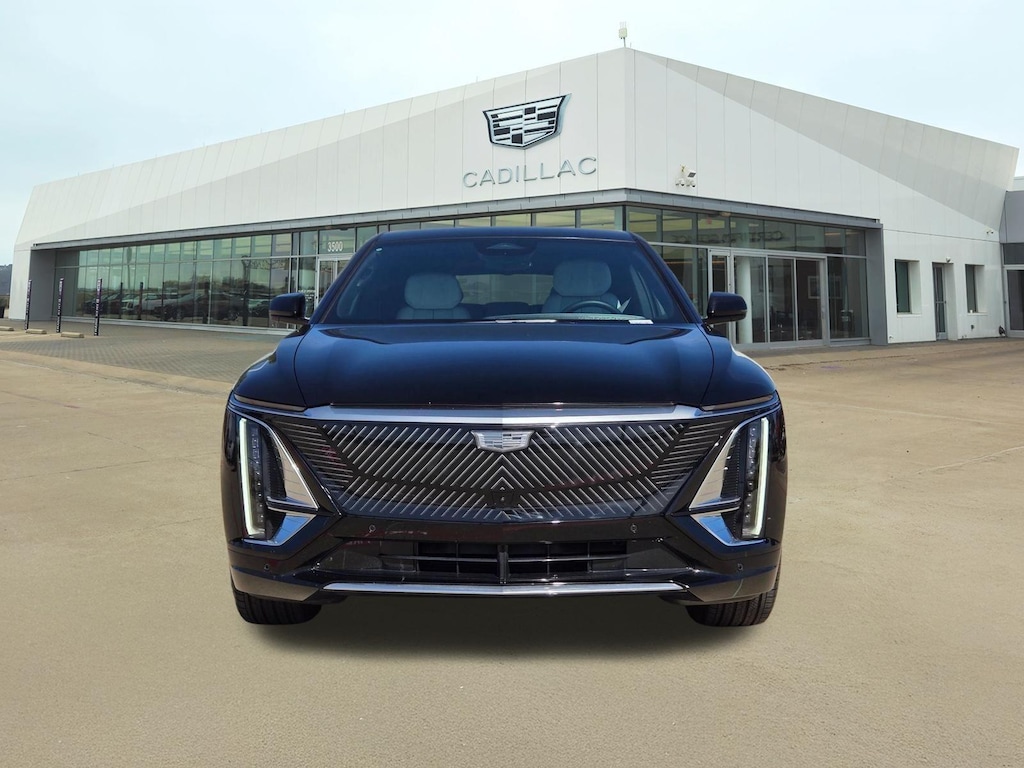 New 2026 CADILLAC LYRIQ Luxury SUV
