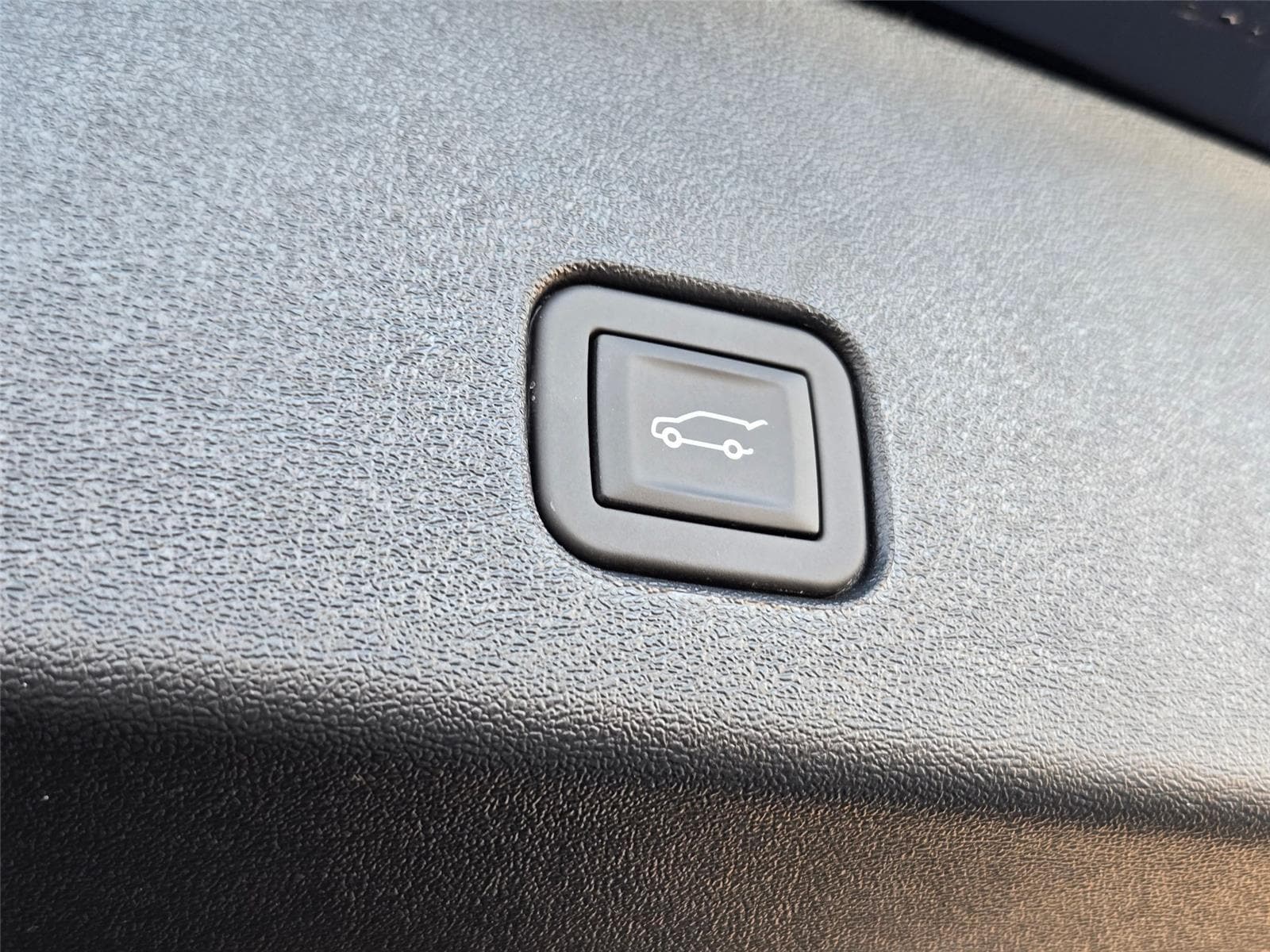 2026 Cadillac OPTIQ Premium Sport - Photo 32