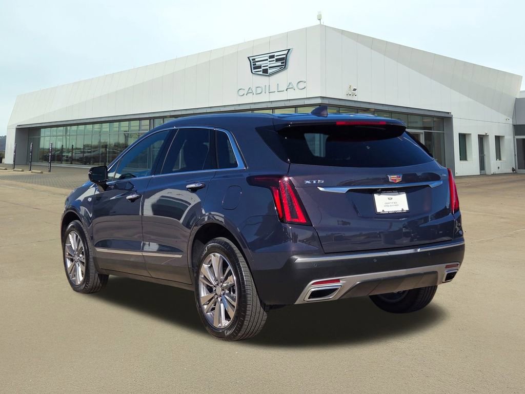 2025 Cadillac XT5 Premium Luxury photo 3