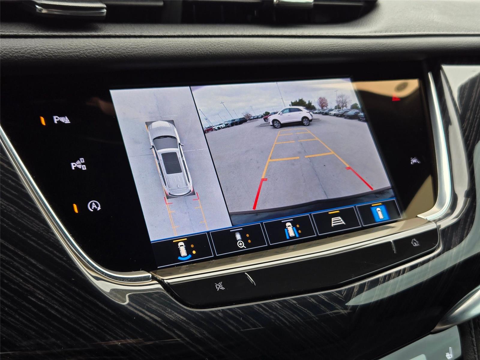 2025 Cadillac XT6 Premium Luxury - Photo 19