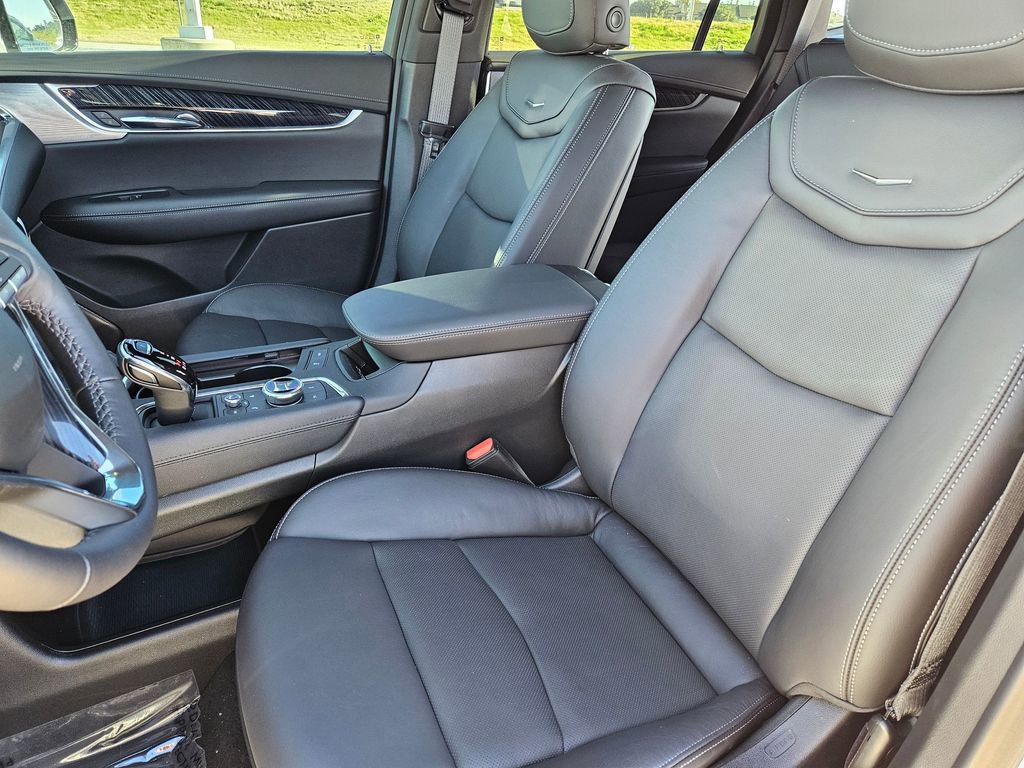 2025 Cadillac XT6 Premium Luxury - Photo 27