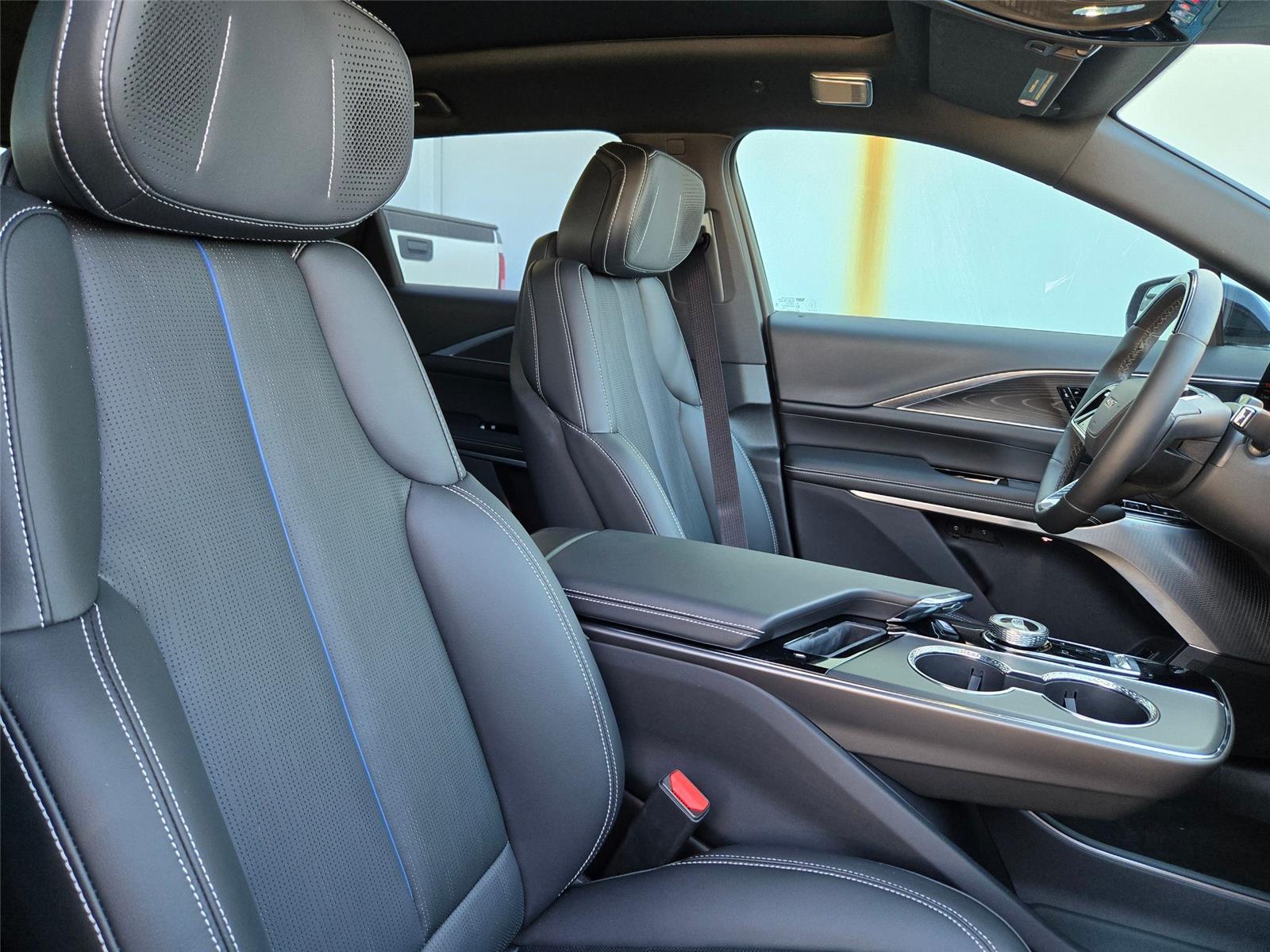 2026 Cadillac LYRIQ V - Photo 29