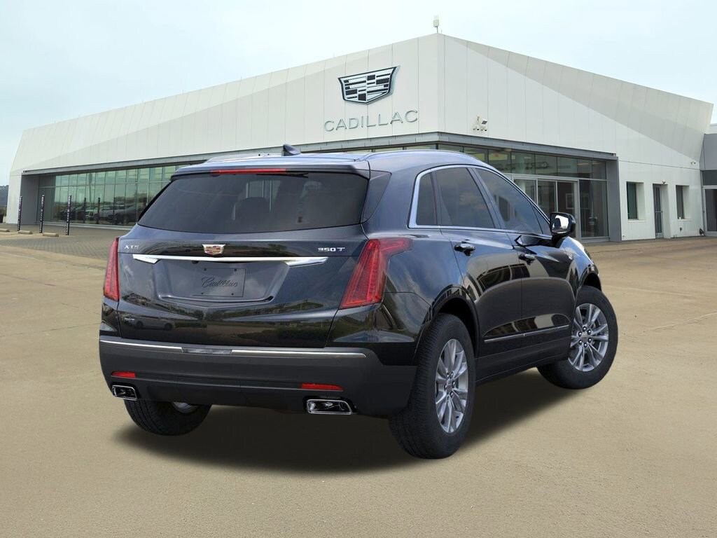 New 2026 CADILLAC XT5 Luxury SUV