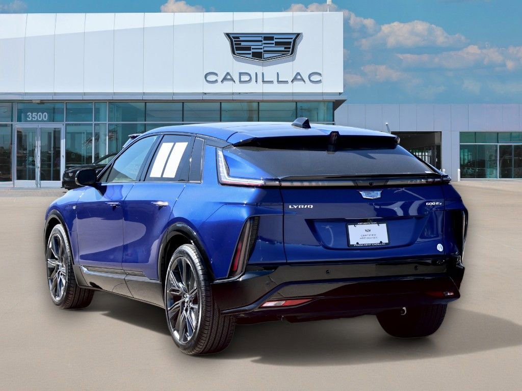 2025 Cadillac Lyriq Sport photo 4