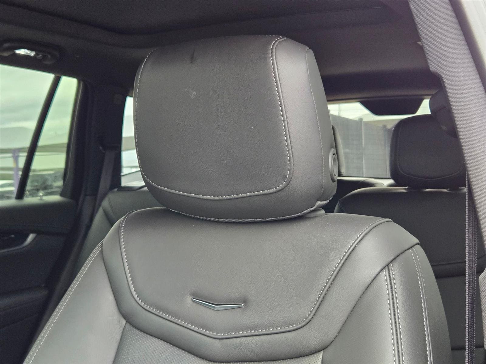 2025 Cadillac XT6 Premium Luxury - Photo 12