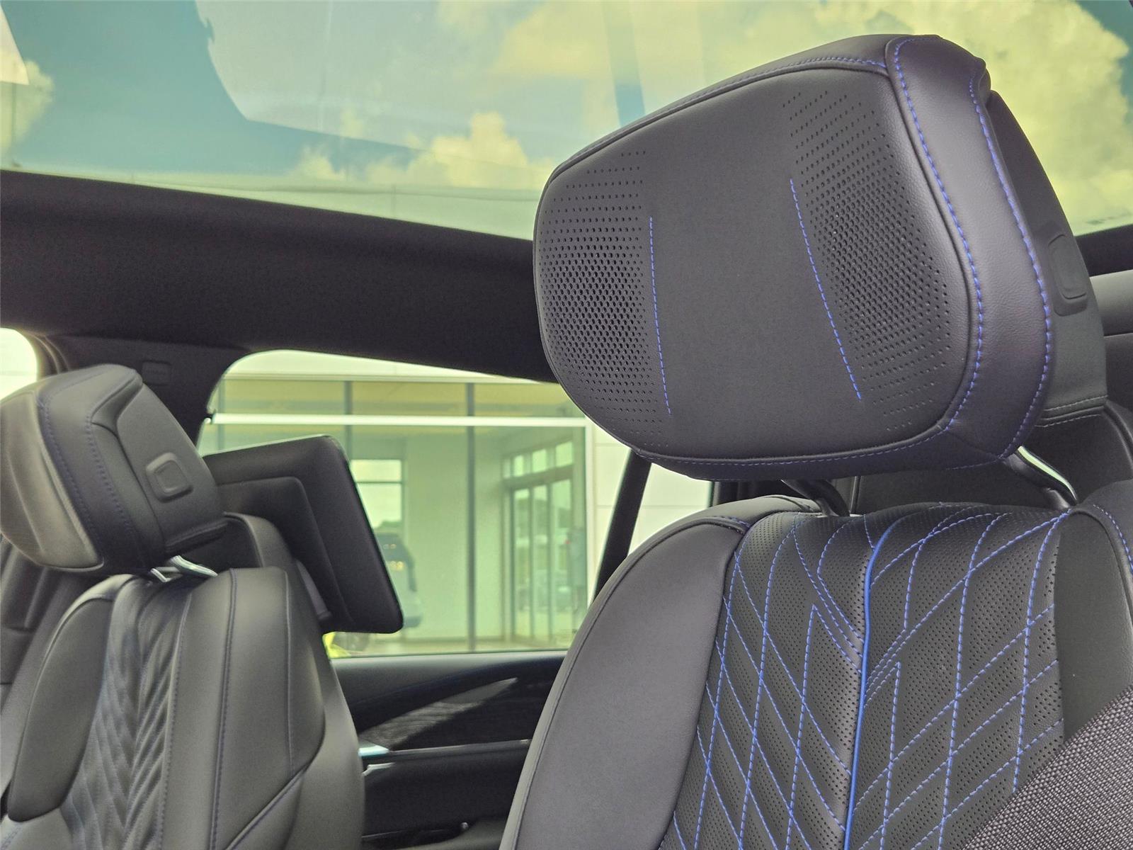 2026 Cadillac Escalade IQ Sport - Photo 12