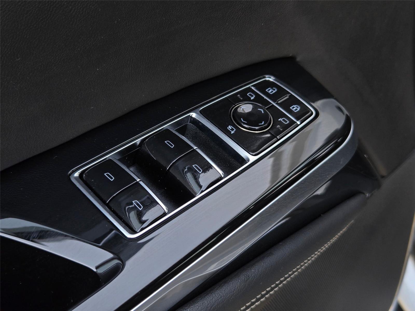 2026 Cadillac Escalade Luxury - Photo 27