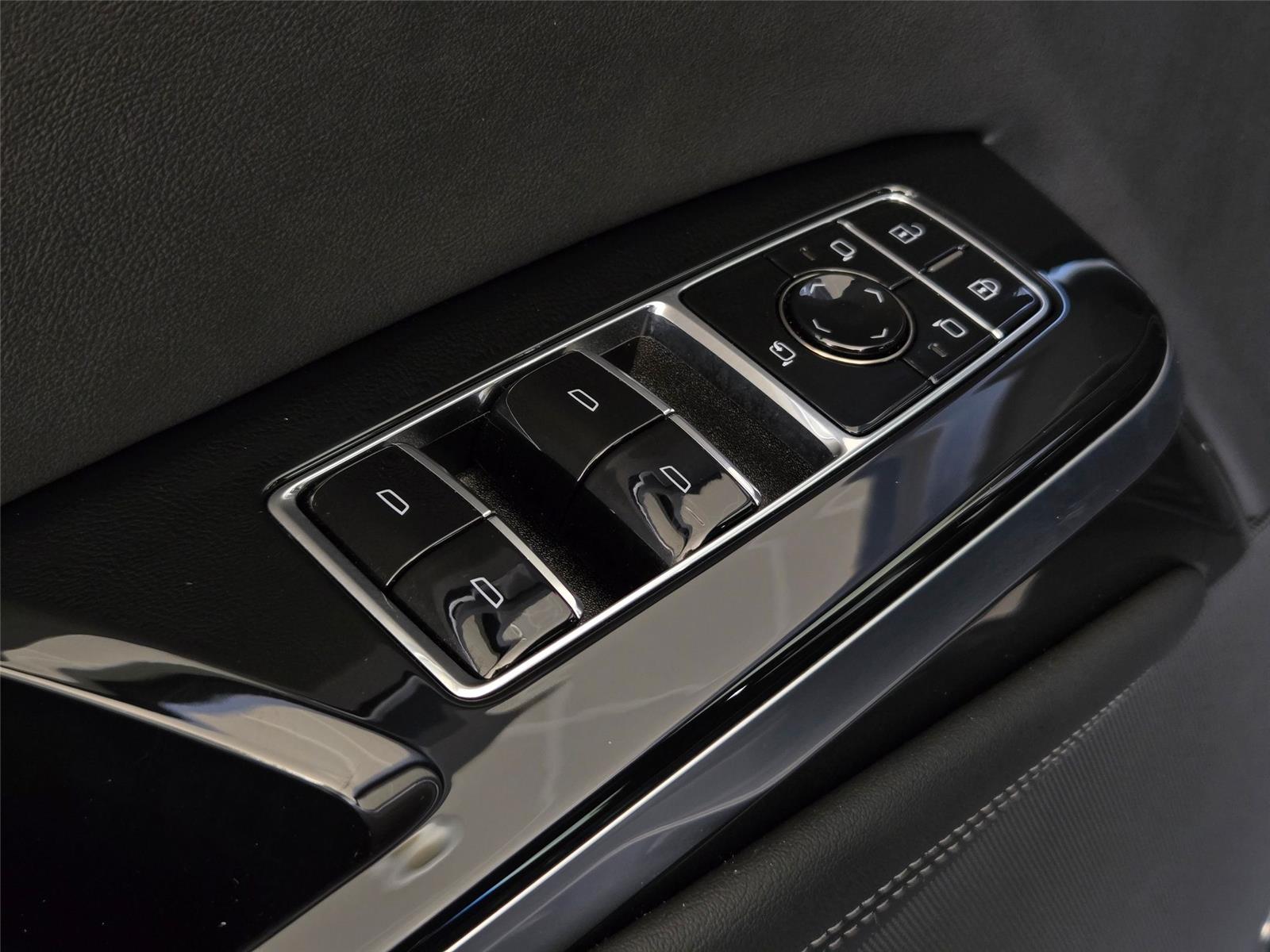 2026 Cadillac Escalade Sport - Photo 26