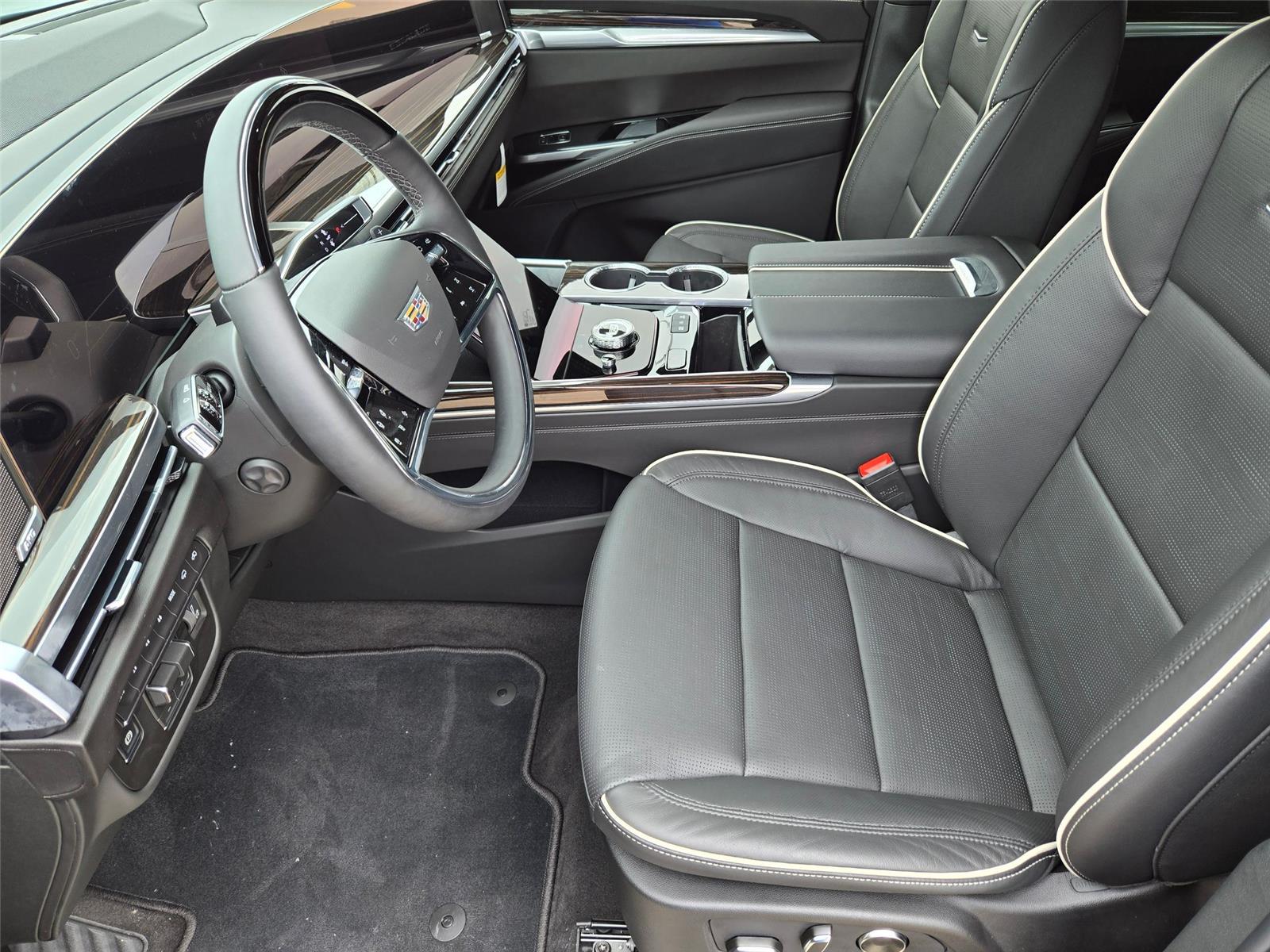 2026 Cadillac Escalade Luxury - Photo 11