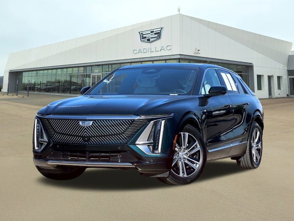 2024 Cadillac LYRIQ Luxury 2's photo