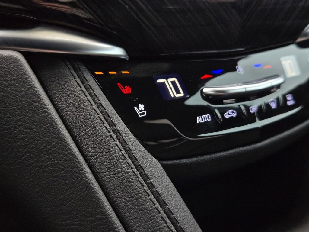 2025 Cadillac XT6 Premium Luxury - Photo 21