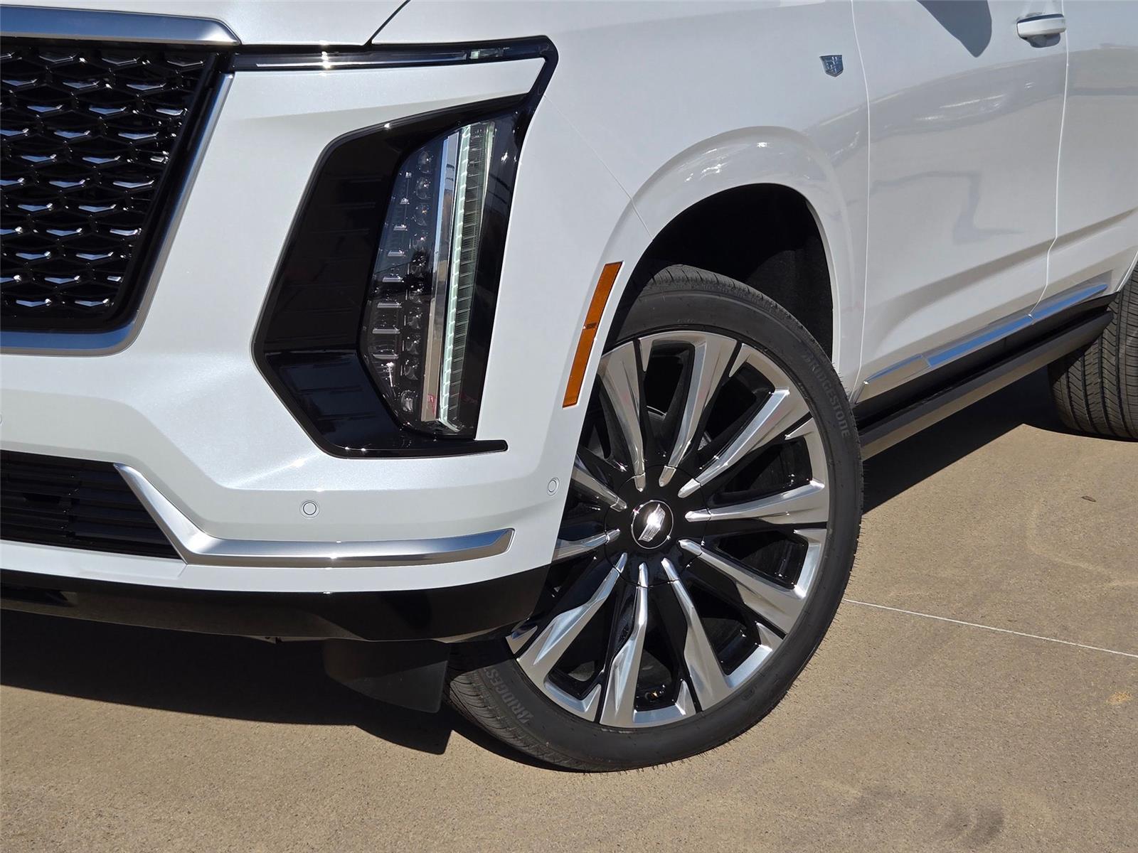 2026 Cadillac Escalade Luxury - Photo 7