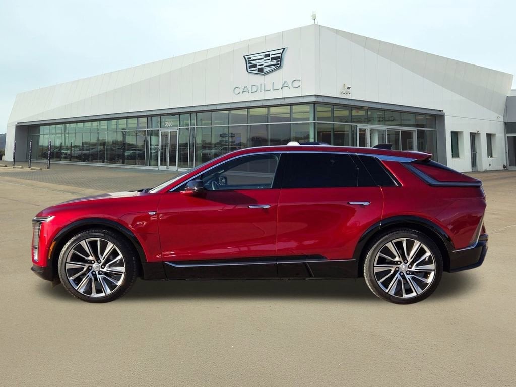 Certified 2025 CADILLAC LYRIQ Luxury 3 SUV